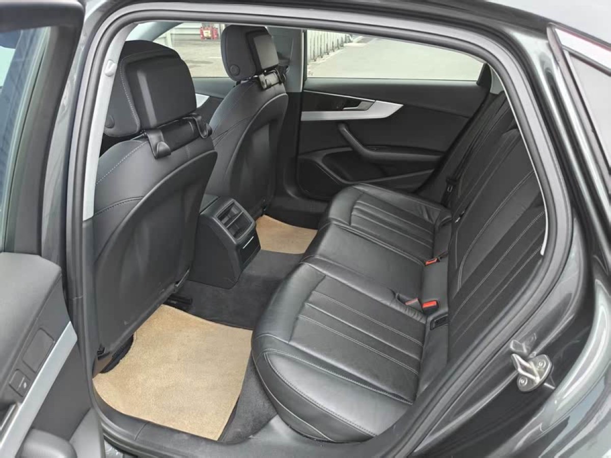奧迪 奧迪A4L  2020款 40 TFSI 時尚動感型圖片