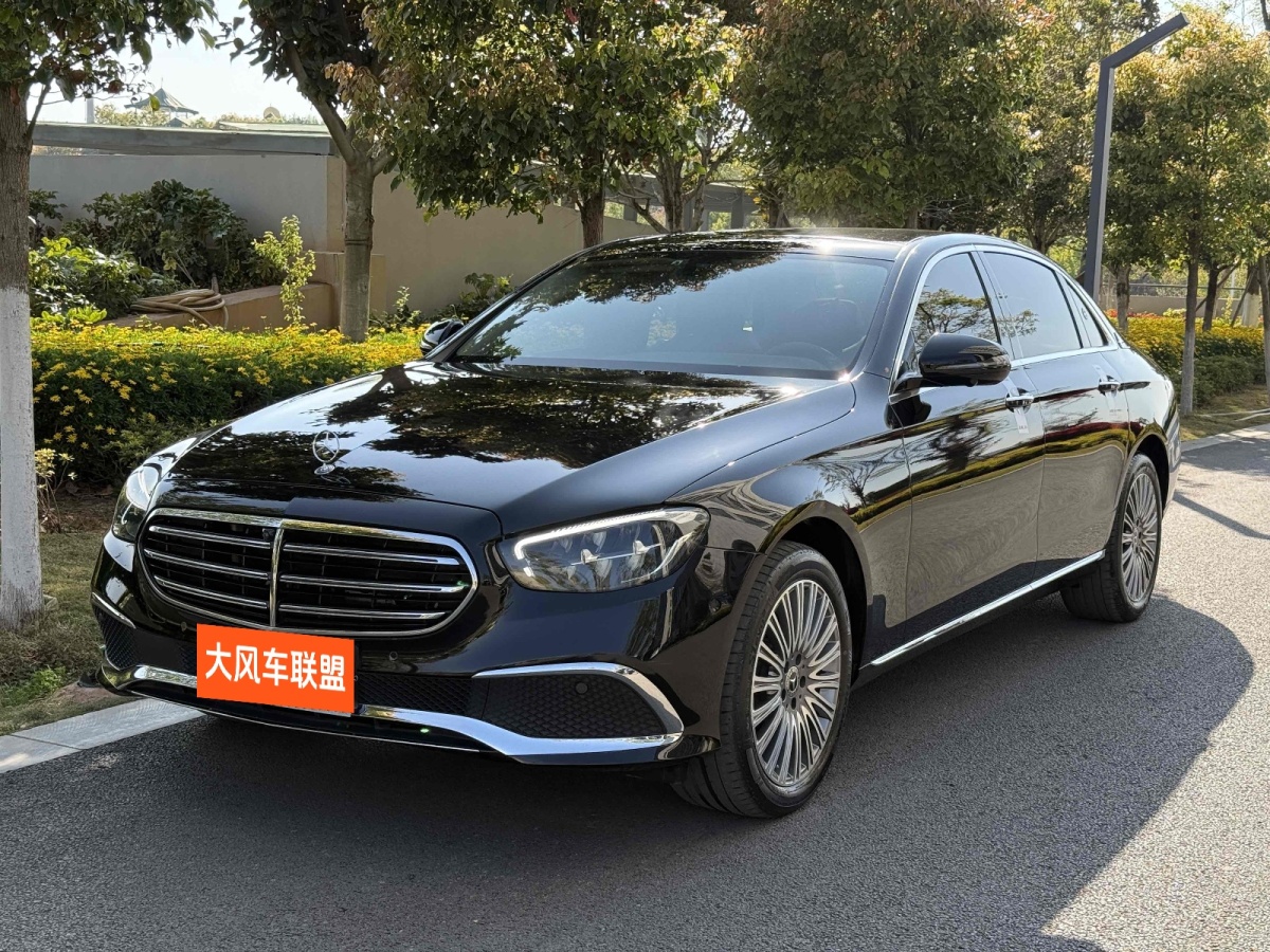 奔馳 奔馳E級(jí)  2022款 改款 E 300 L 時(shí)尚型圖片