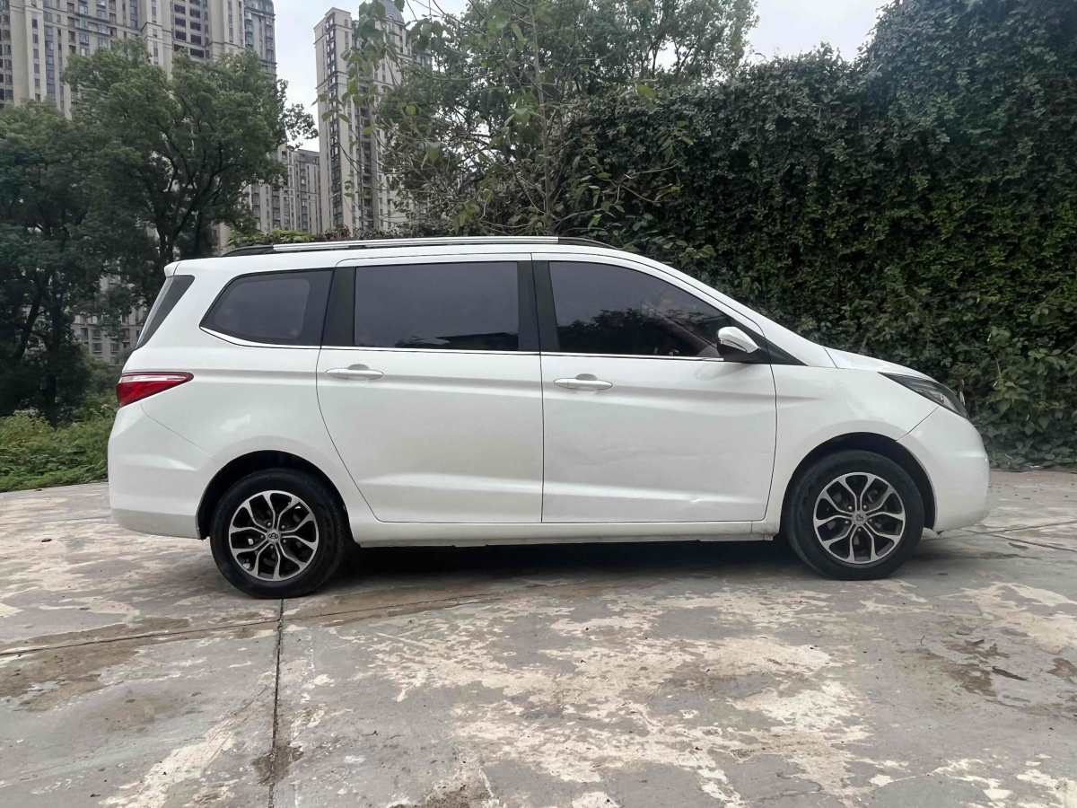 2016年10月長(zhǎng)安歐尚 歐尚EV  2019款 A600 EV 5座