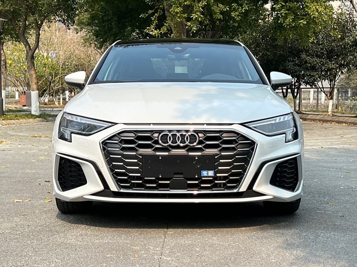 奧迪 奧迪A3  2025款 Sportback 35TFSI 飛馳悅享型圖片