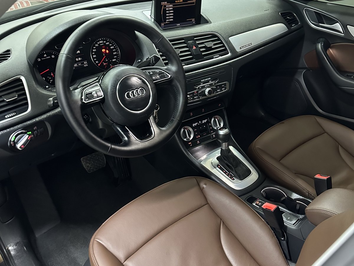 2014年4月奧迪 奧迪Q3  2013款 35 TFSI quattro 豪華型