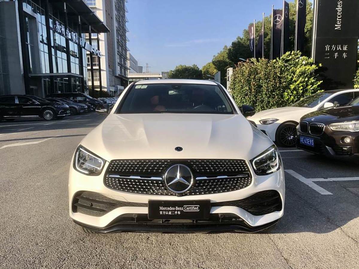 奔馳 奔馳GLC  2022款 改款 GLC 260 4MATIC 轎跑SUV圖片