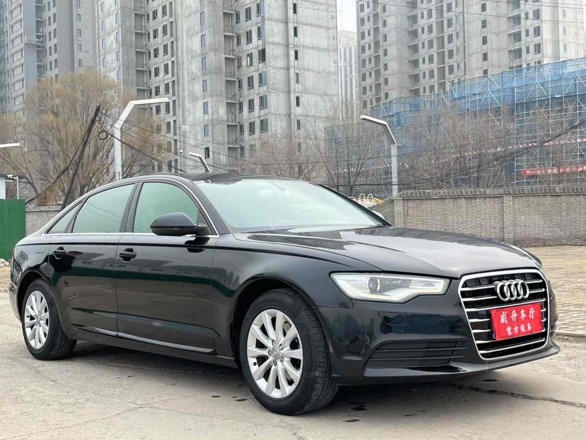 奧迪 奧迪A6L  2012款 TFSI 標(biāo)準(zhǔn)型圖片