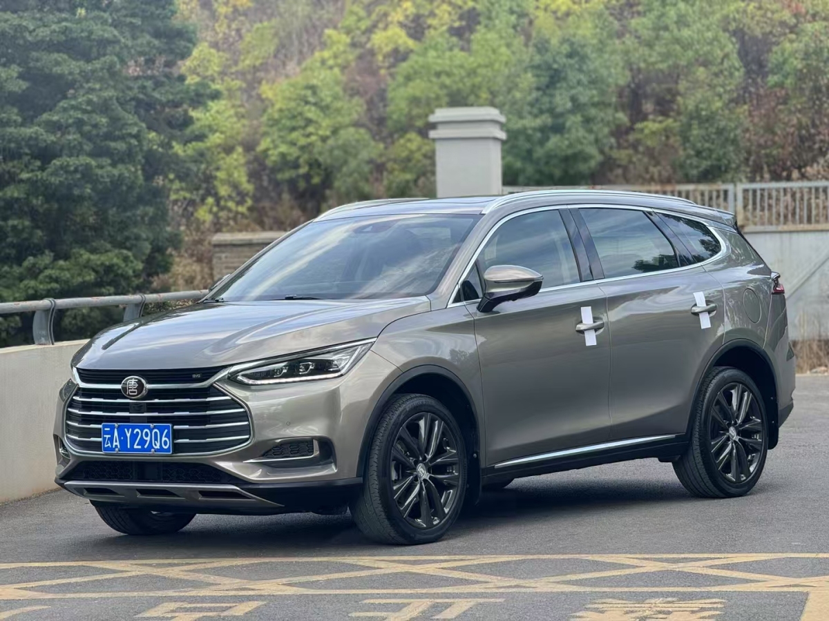 比亞迪 唐  2019款  2.0T 自動(dòng)智聯(lián)尊榮型 7座 國VI圖片