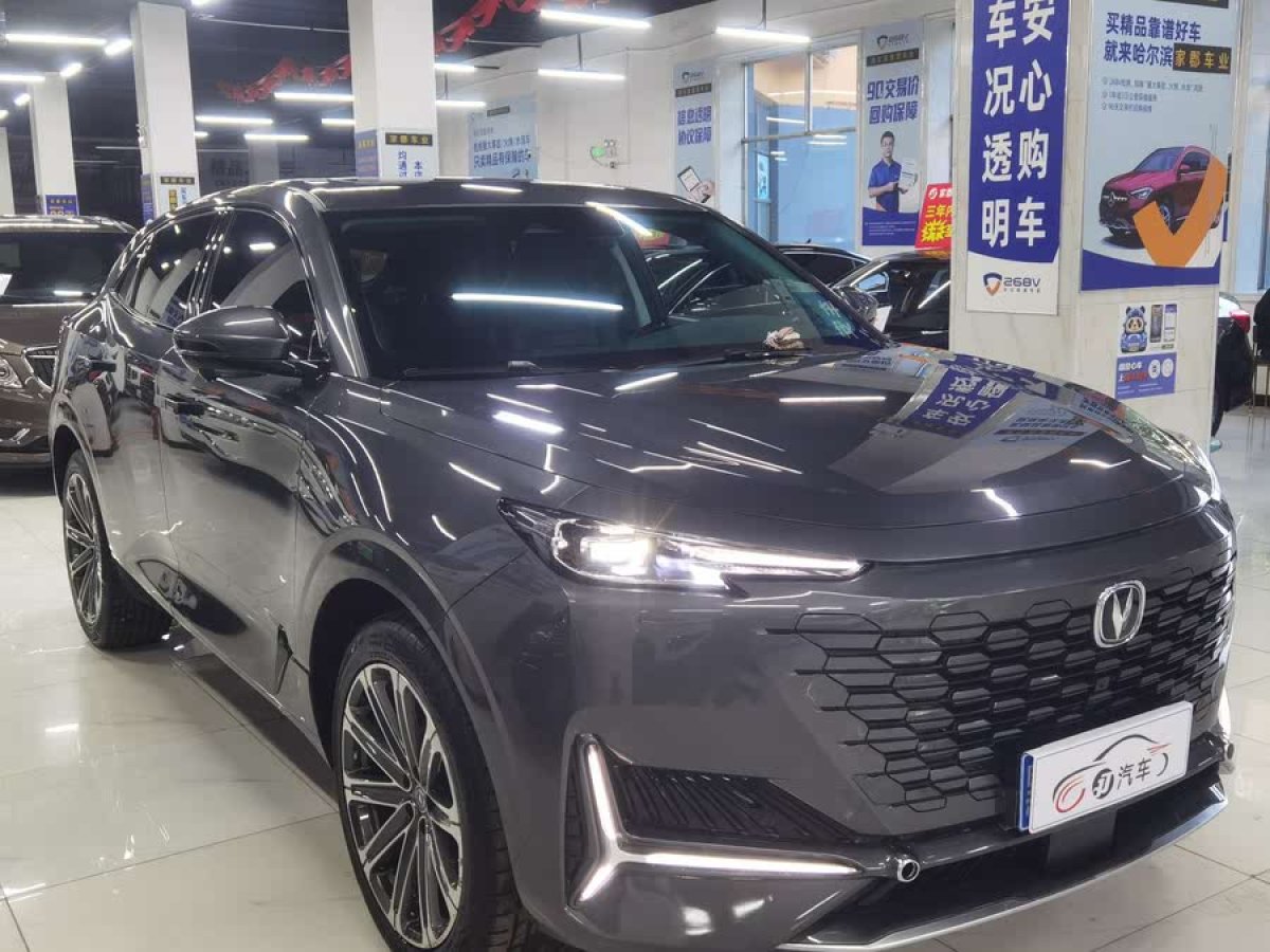 長(zhǎng)安 長(zhǎng)安UNI-K  2021款 2.0T 尊貴型圖片