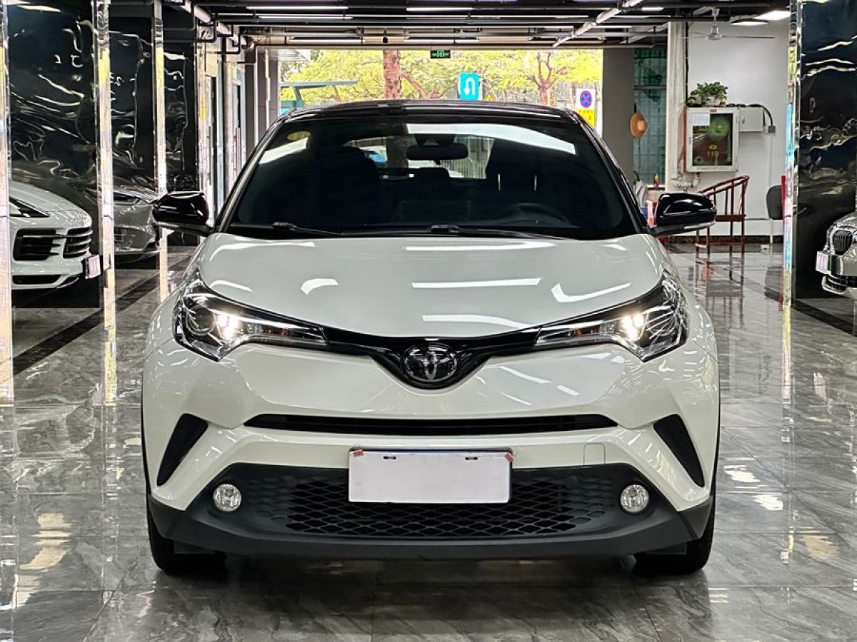 豐田 C-HR  2018款 2.0L 領(lǐng)先版 國(guó)VI圖片