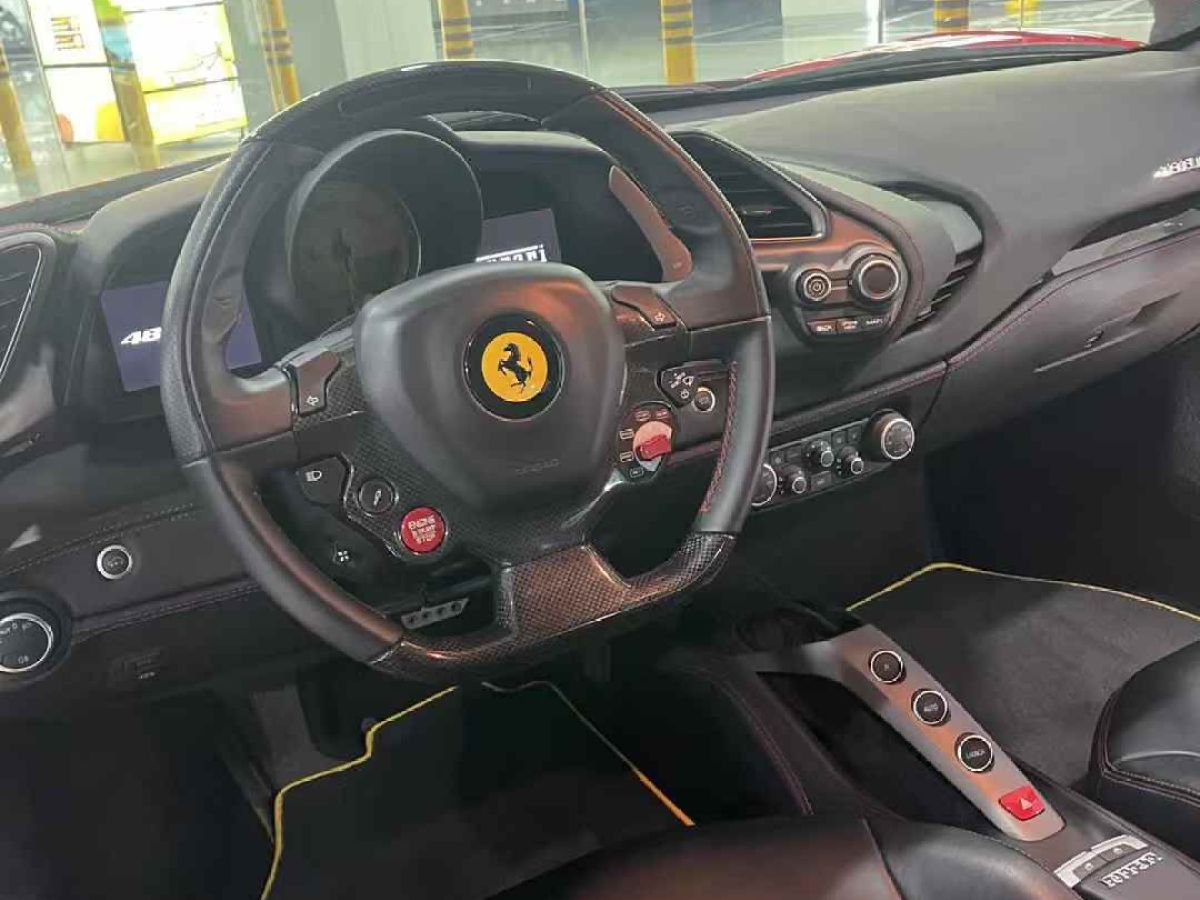 法拉利 GTC4Lusso  2016款 6.3L V12圖片