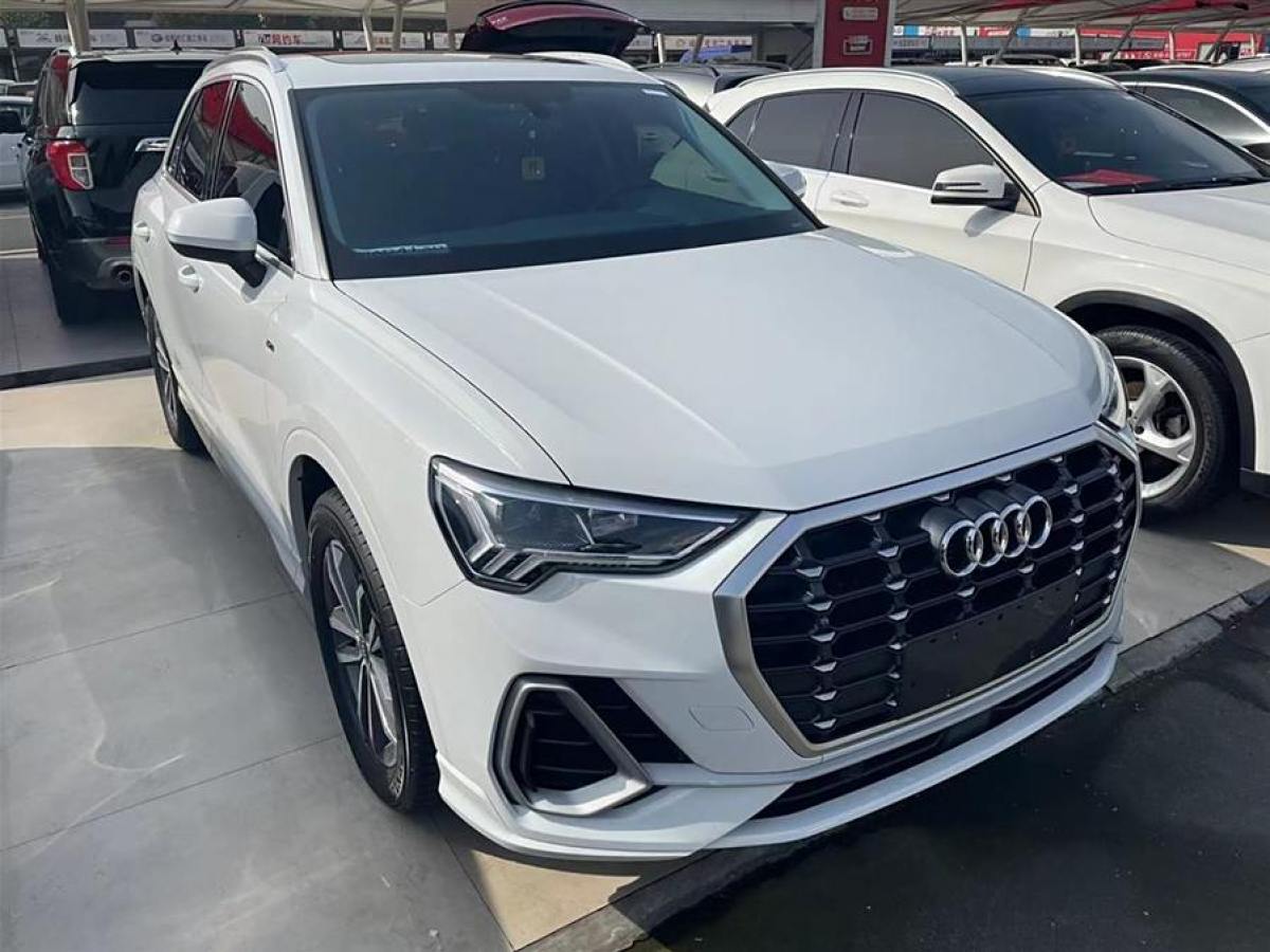 奧迪 奧迪Q3  2021款 35 TFSI 時(shí)尚動感型圖片