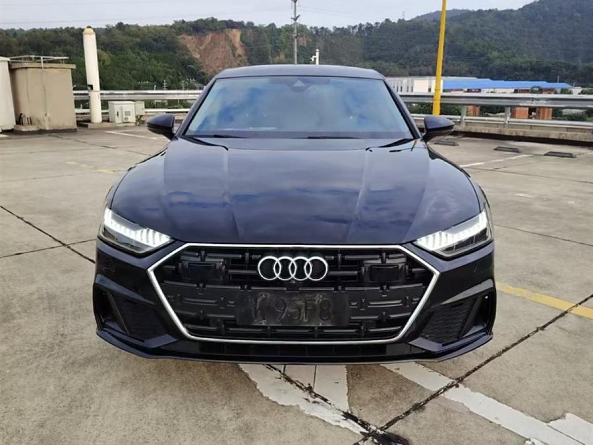 奧迪 奧迪A7L  2022款 45 TFSI S-line 筑夢未來版圖片