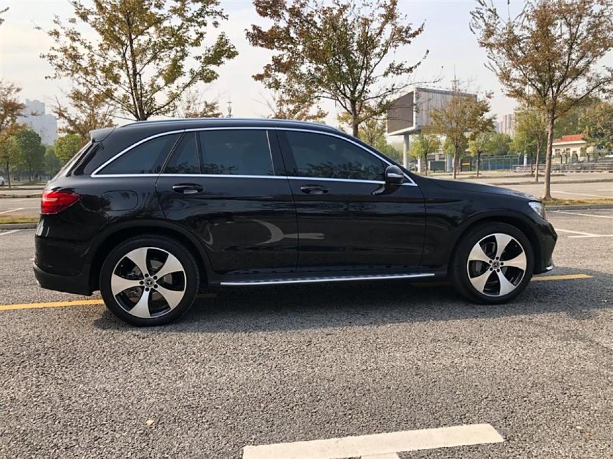 奔馳 奔馳GLC  2018款 改款 GLC 300 4MATIC 動感型圖片