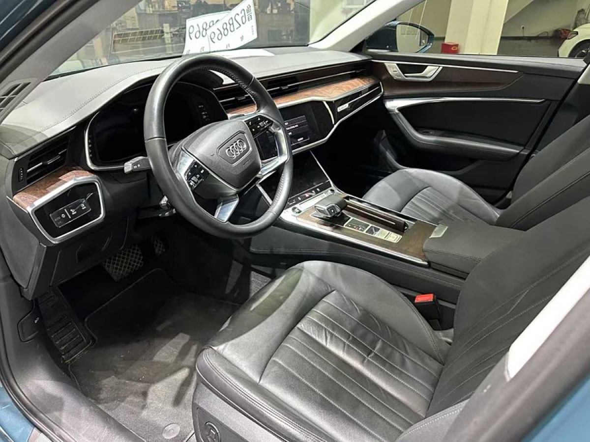 奧迪 奧迪A6  2021款 Allroad 探索家 55 TFSI 尊享越野型圖片