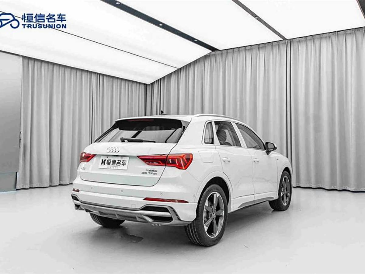 奧迪 奧迪Q3  2023款 35 TFSI 時(shí)尚動(dòng)感型（1.5T）圖片