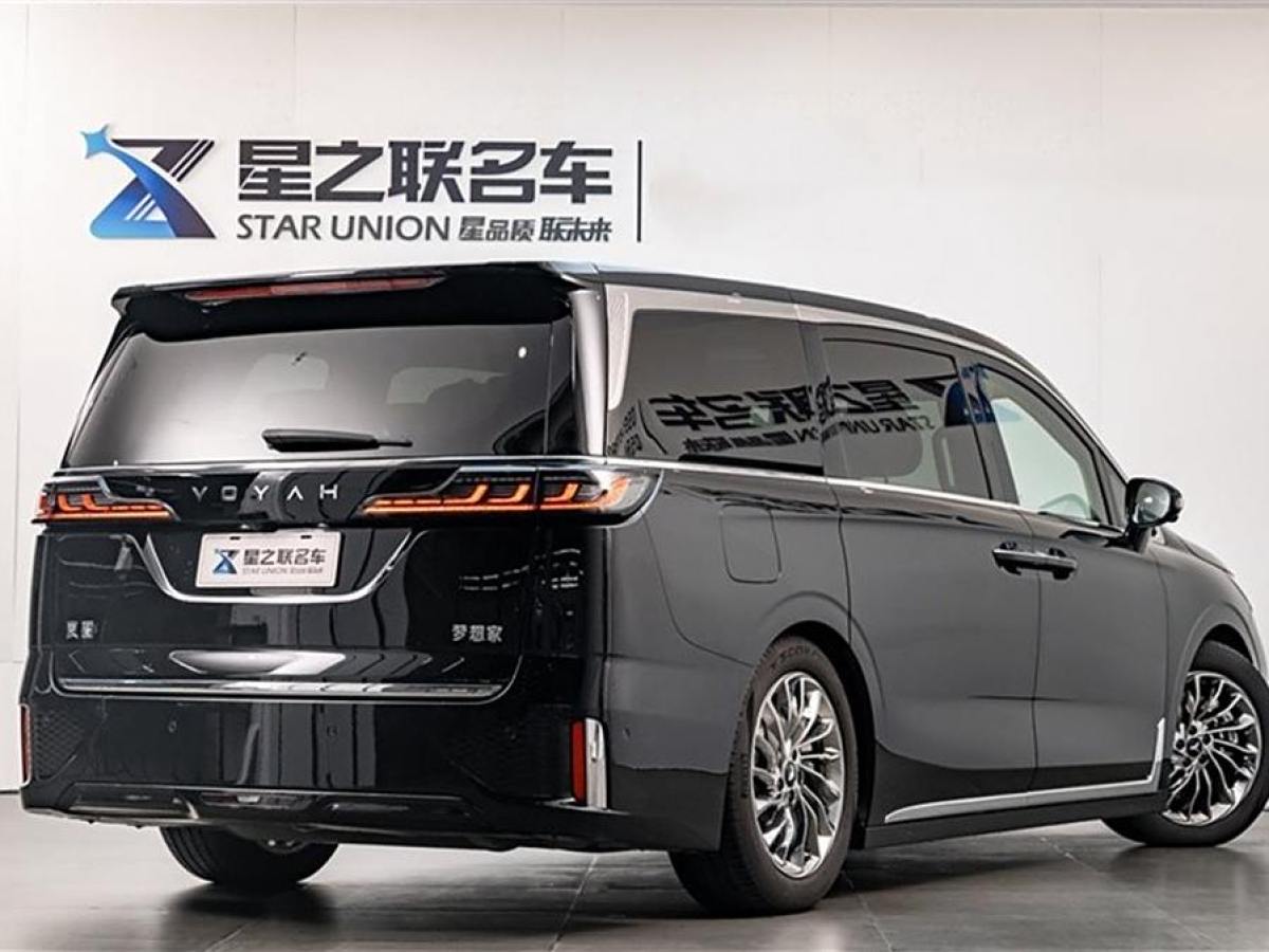 嵐圖 夢想家  2024款 PHEV 超長續(xù)航旗艦版圖片