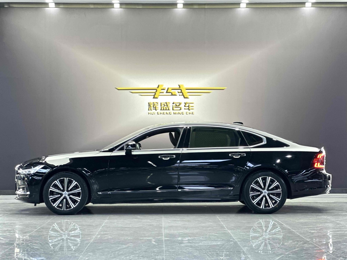 2021年6月沃尔沃 S90  2021款 B5 智远豪华版