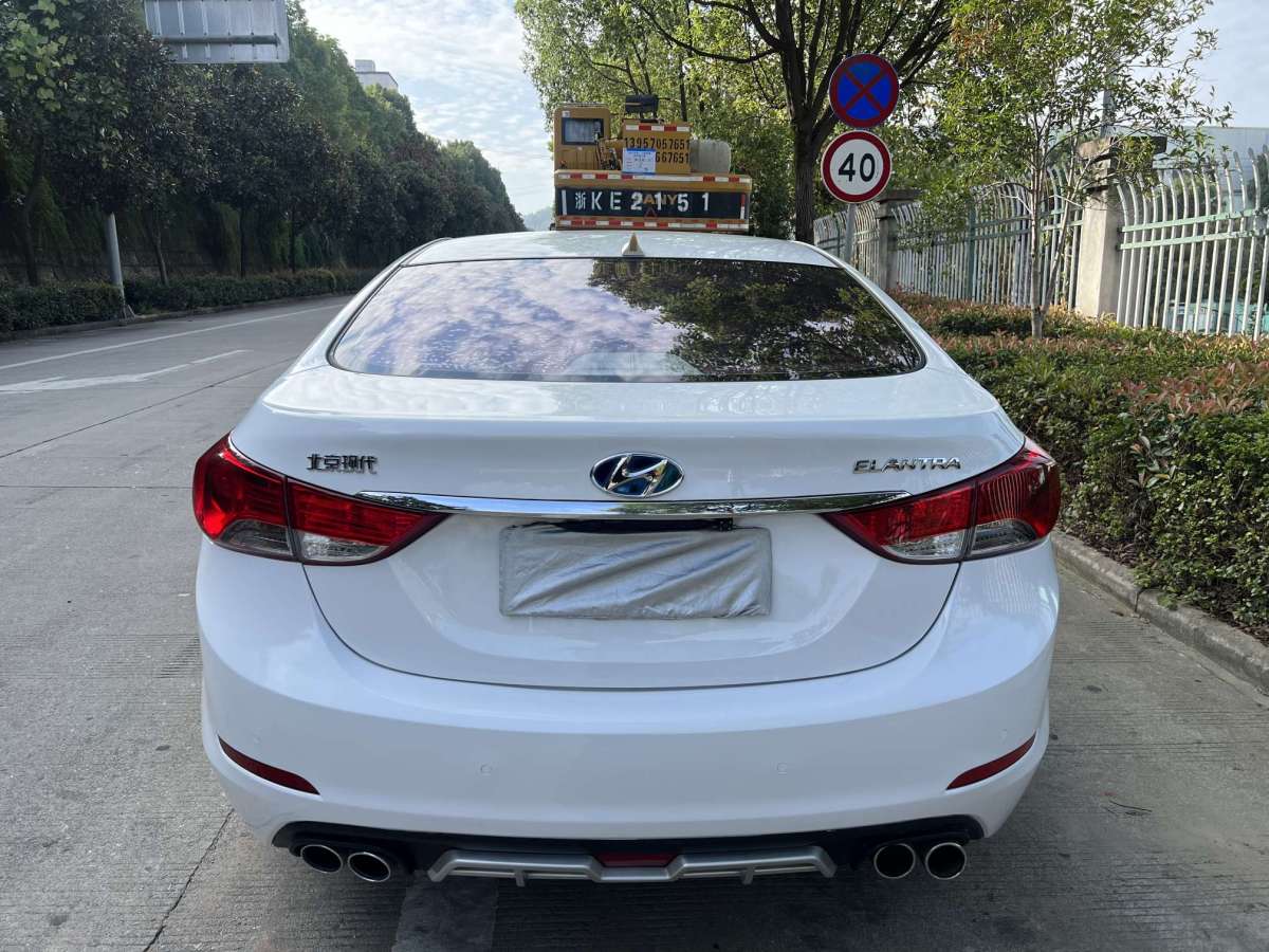 現(xiàn)代 朗動  2015款 1.6L 自動領(lǐng)先型圖片