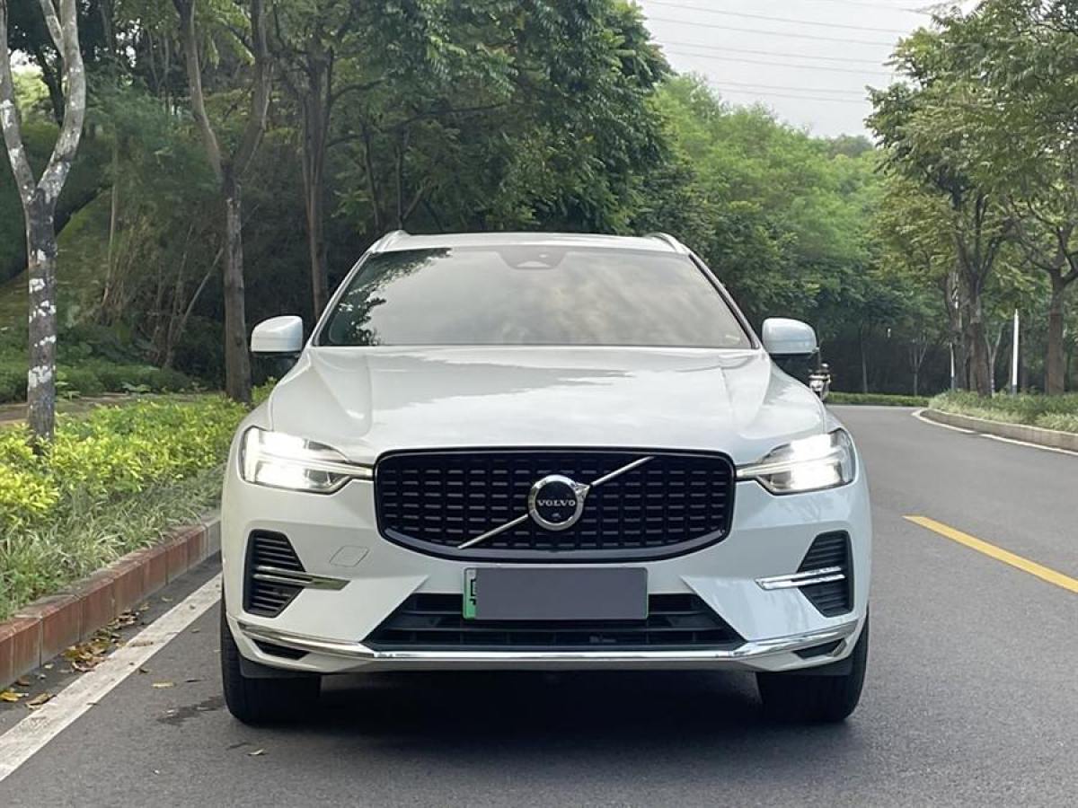 沃尔沃 XC60新能源  2022款 改款 T8 插电混动 四驱智远豪华版图片