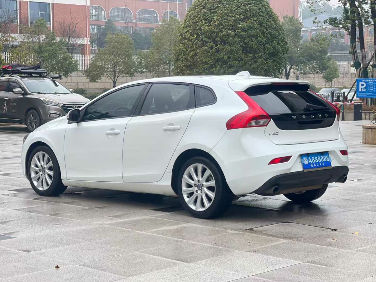 沃爾沃 V40  2014款 2.0T 智尚版圖片