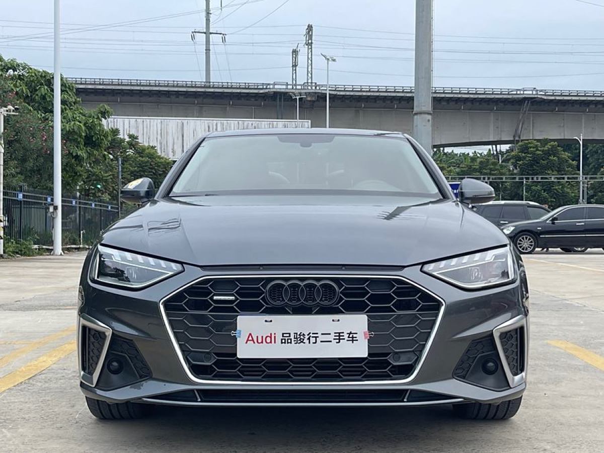 奧迪 奧迪A4L  2020款 40 TFSI quattro 豪華動感型圖片