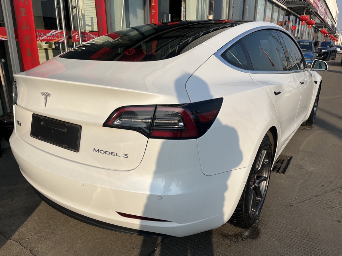 特斯拉Model3圖片