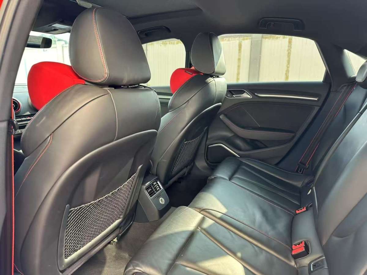 奧迪 奧迪RS 3  2017款 RS 3 2.5T Limousine圖片