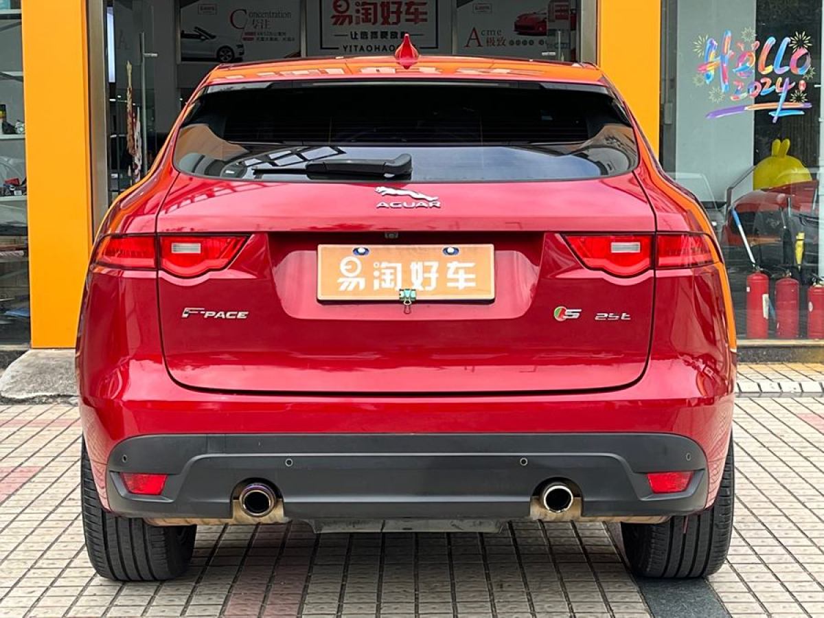 捷豹 F-PACE  2016款 2.0T 兩驅(qū)R-Sport運(yùn)動(dòng)版圖片