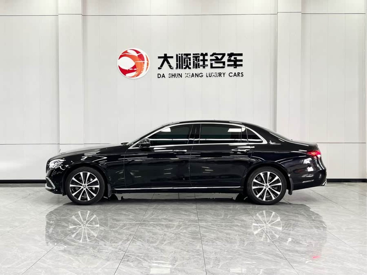 奔馳 奔馳E級新能源  2022款 改款二 E 350 e L 插電式混合動力轎車圖片