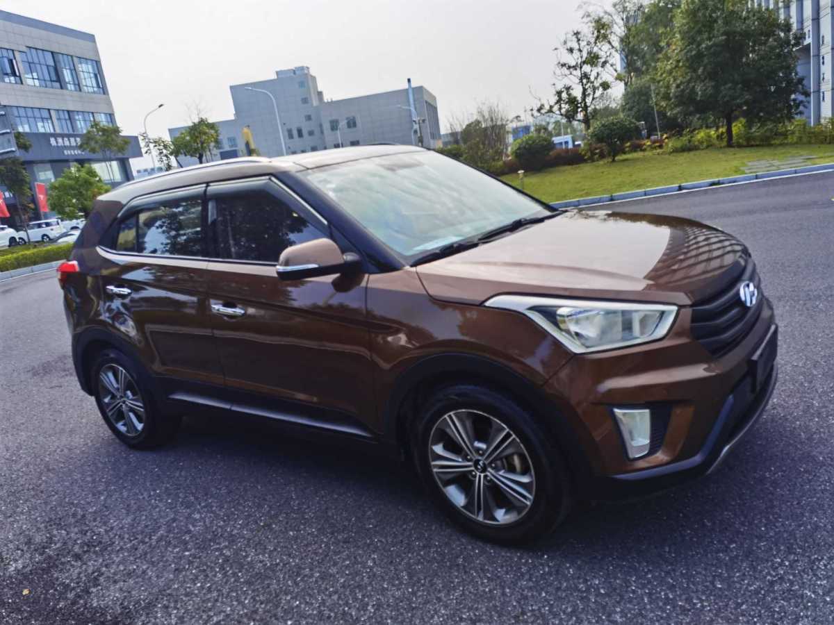 2017年6月現(xiàn)代 ix25  2015款 1.6L 自動兩驅(qū)智能型GLS