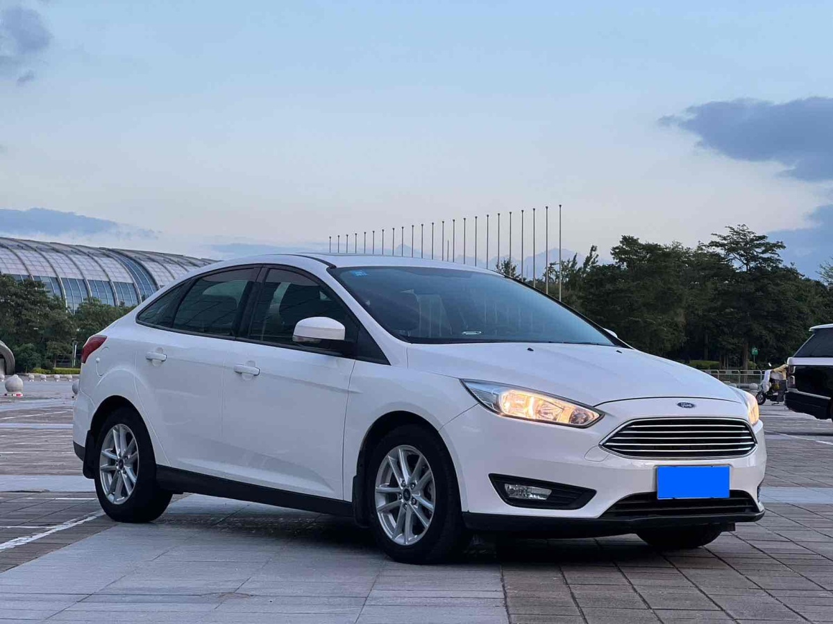 福特 ?？怂? 2018款 三廂經(jīng)典 1.6L 自動風尚型智行版圖片