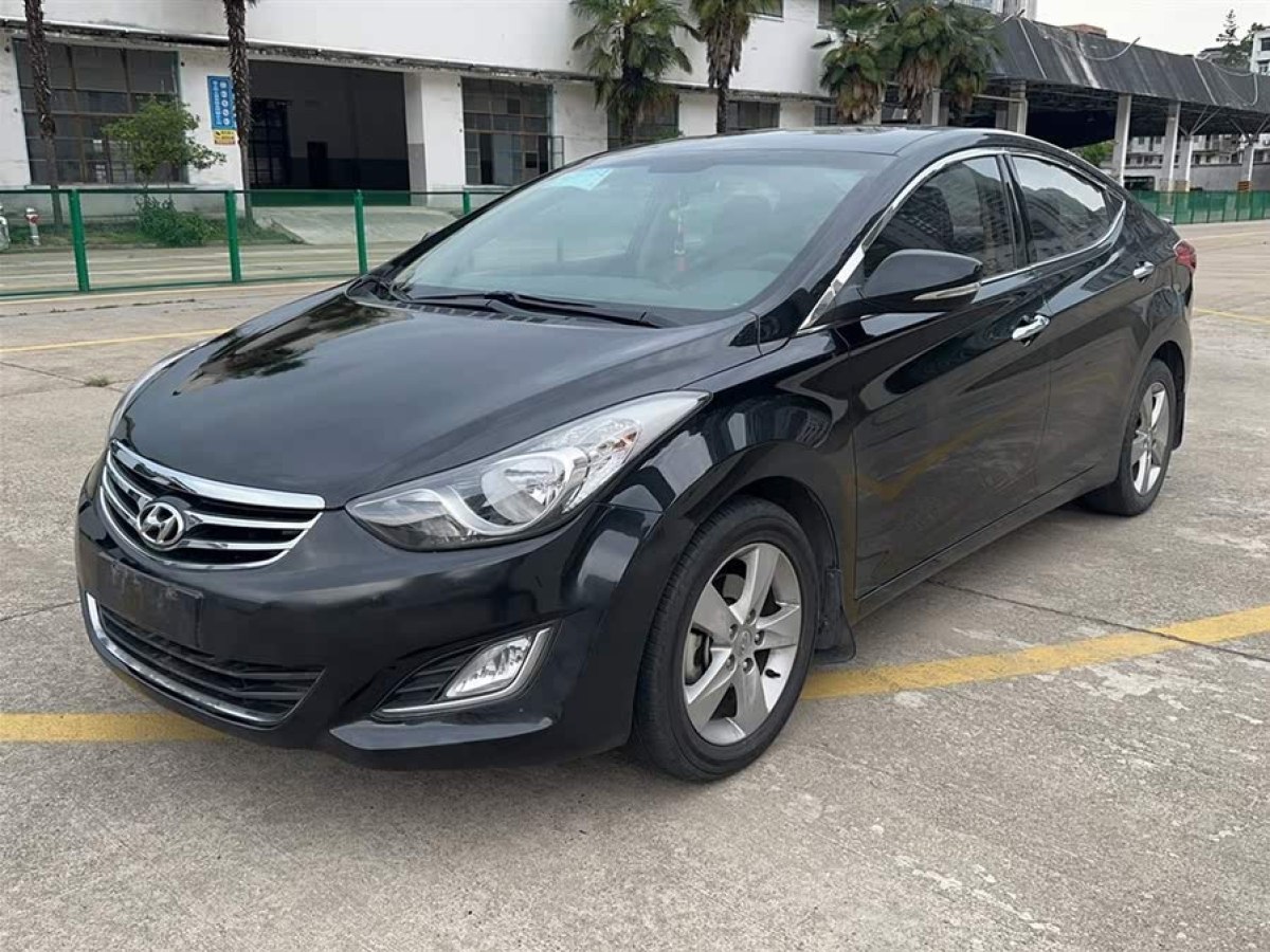 現(xiàn)代 朗動(dòng)  2012款 1.6L 手動(dòng)領(lǐng)先型圖片