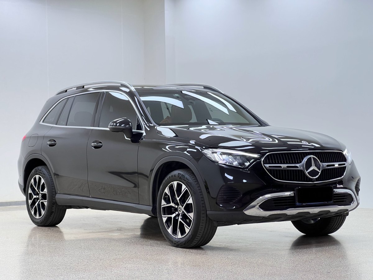 奔馳 奔馳GLC  2023款 改款 GLC 260 L 4MATIC 動感型 5座圖片