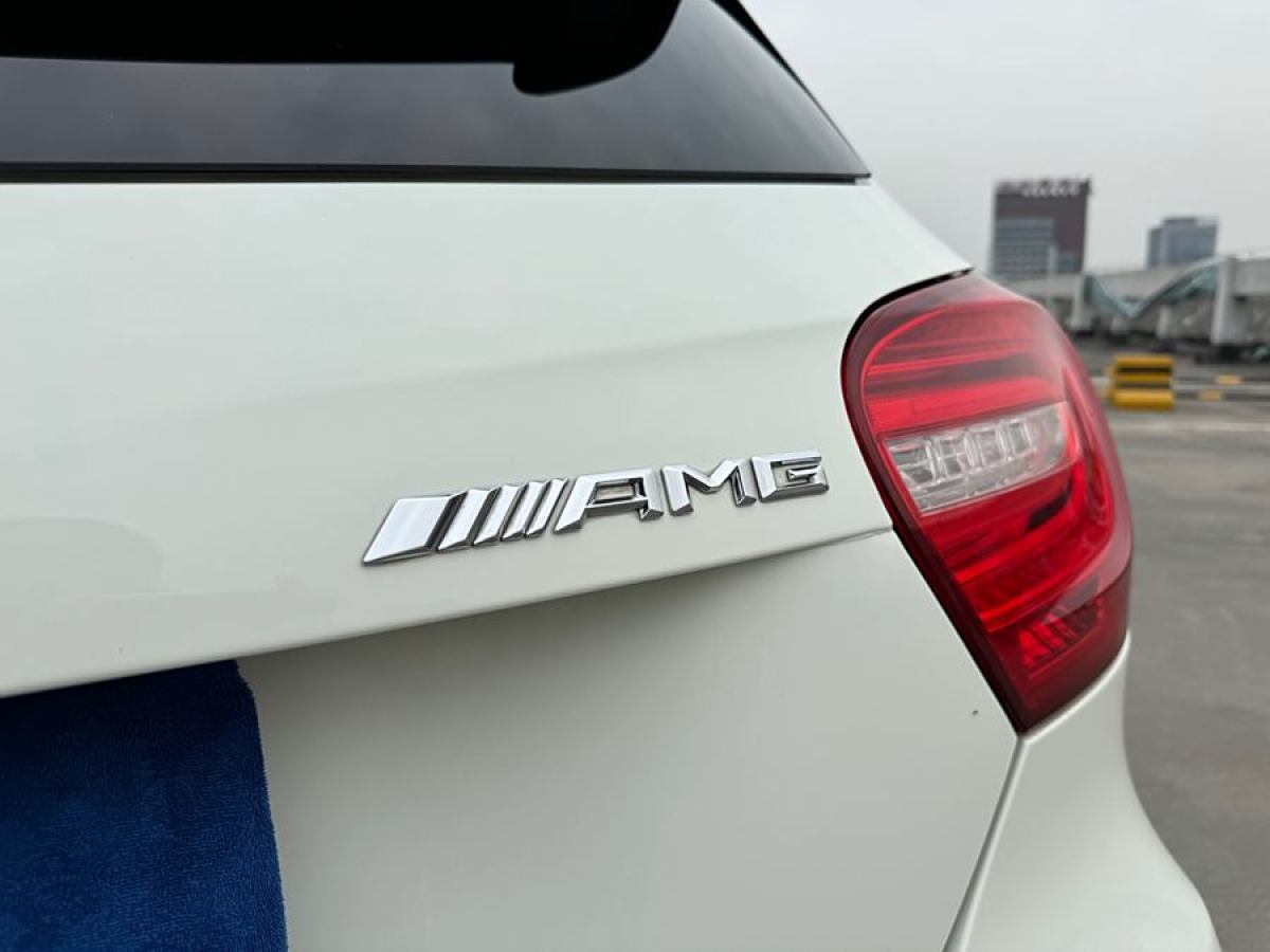 奔馳 奔馳A級(jí)AMG  2014款 AMG A 45 4MATIC圖片