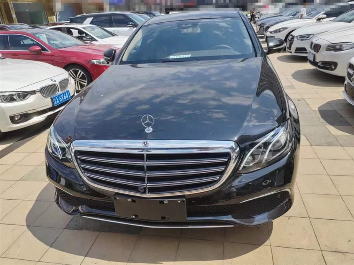 奔馳 奔馳E級  2022款 改款 E 300 L 時尚型圖片