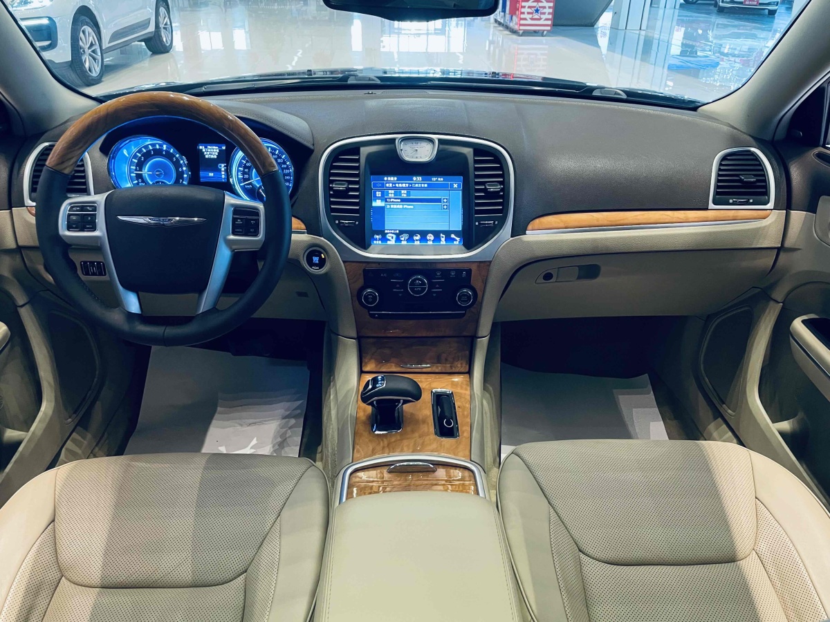 克萊斯勒 300C  2013款 3.6L 尊適版圖片