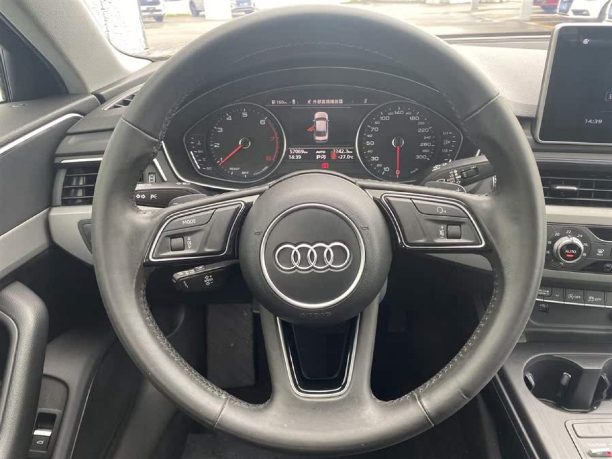 奧迪 奧迪A4L  2018款 30周年年型 40 TFSI 進(jìn)取型圖片