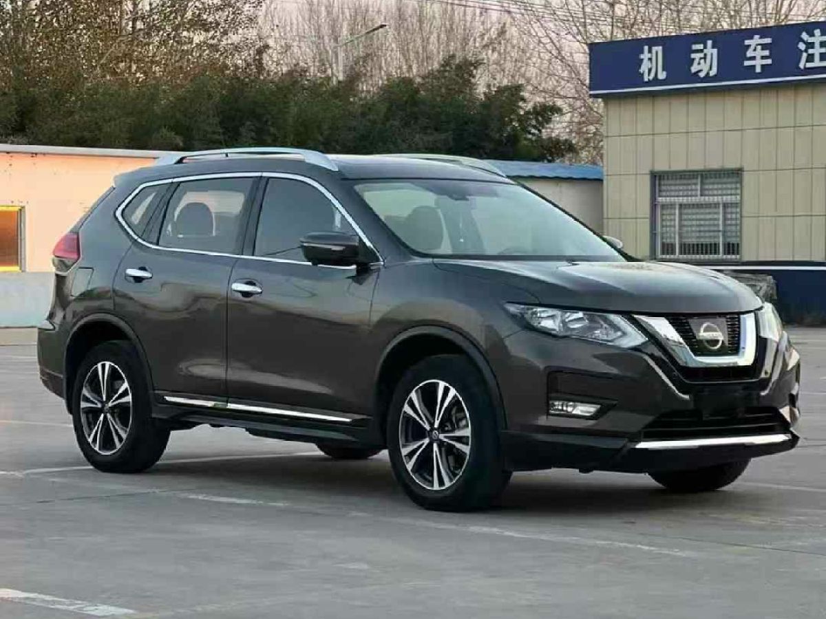 日產(chǎn) 奇駿  2019款 2.0L CVT七座舒適版 2WD圖片