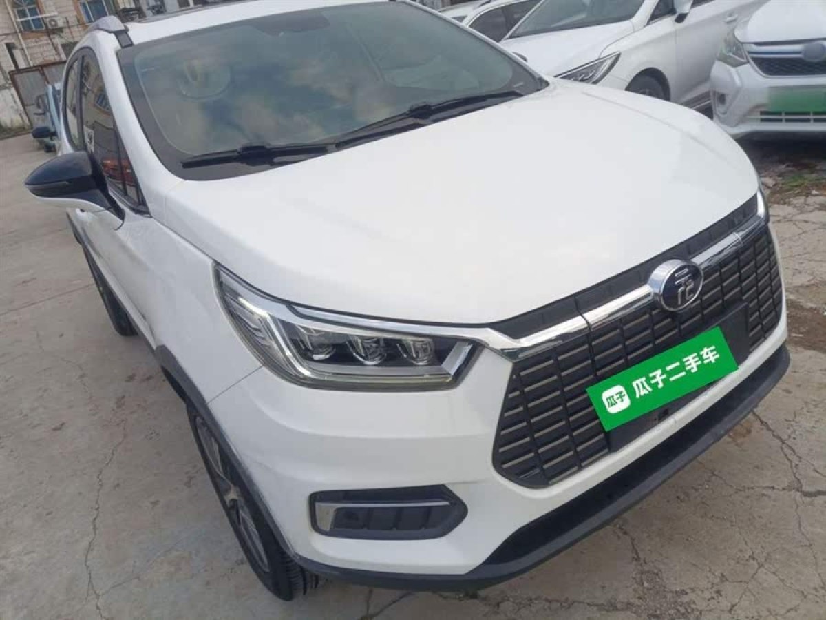 比亞迪 元新能源  2019款 EV535 高能領(lǐng)航版圖片