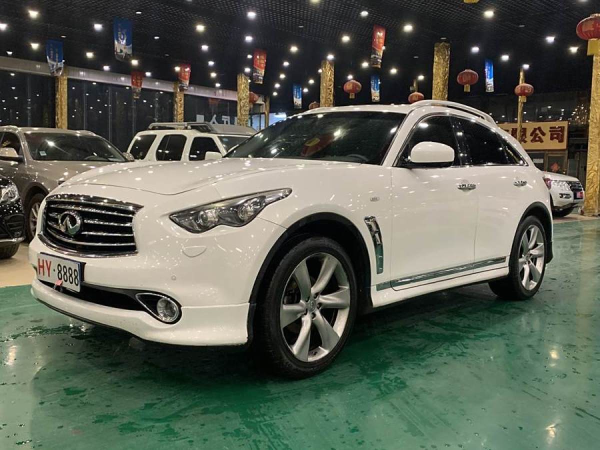 2014年9月英菲尼迪 QX70  2013款 3.7L 標(biāo)準(zhǔn)版