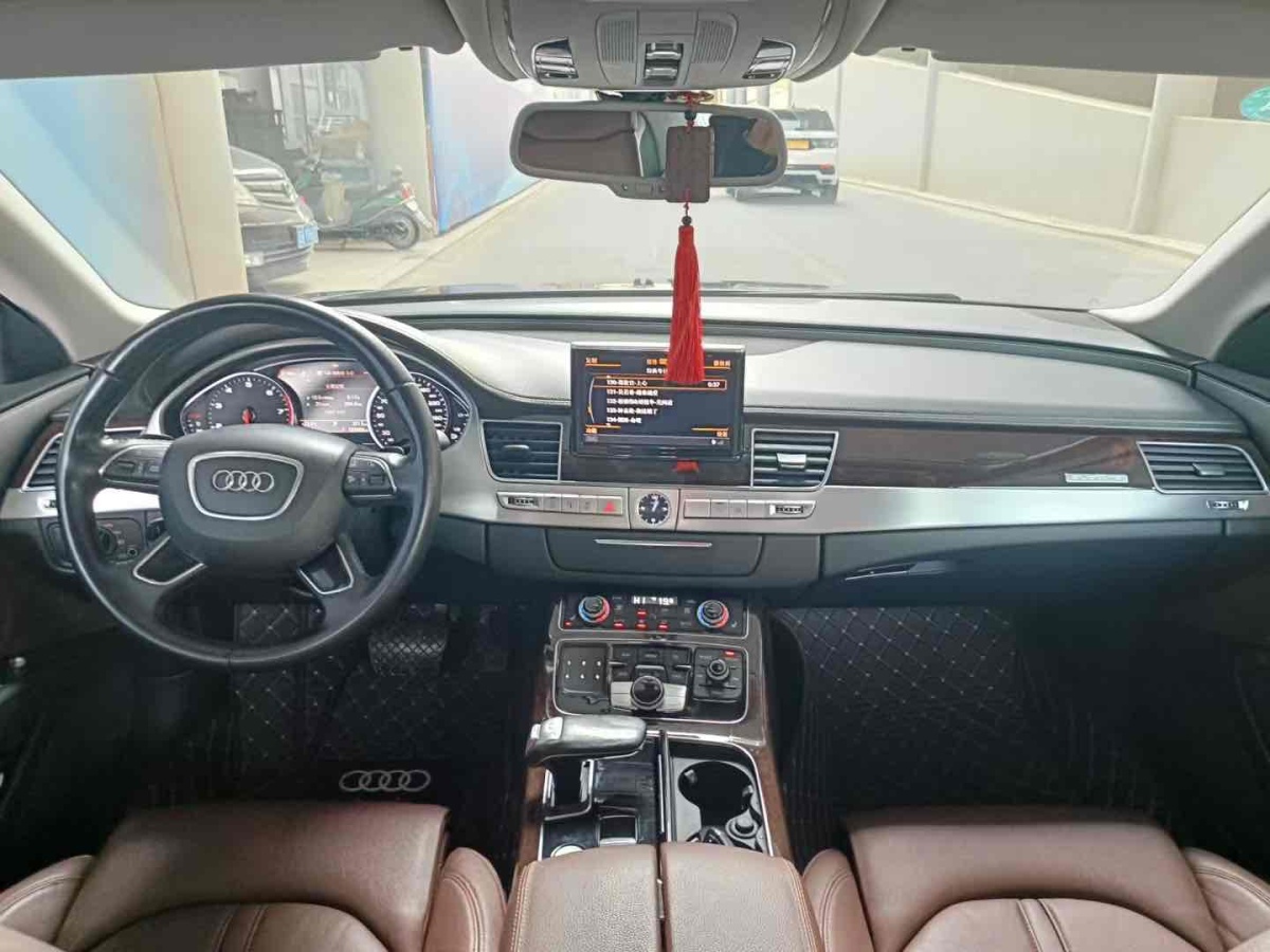 2014年10月奧迪 奧迪A8  2014款 A8L 45 TFSI quattro舒適型