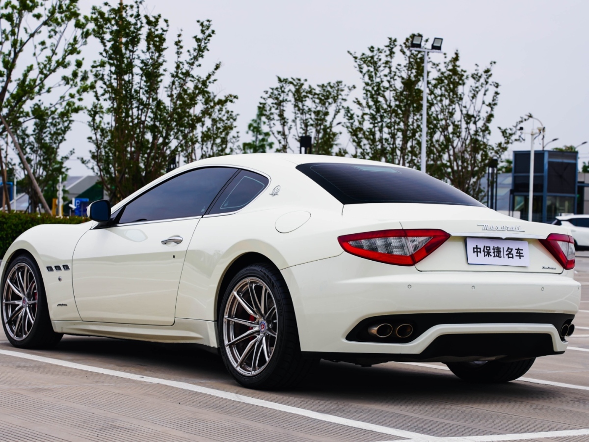 瑪莎拉蒂 GranTurismo  2007款 4.2L 標(biāo)準(zhǔn)版圖片