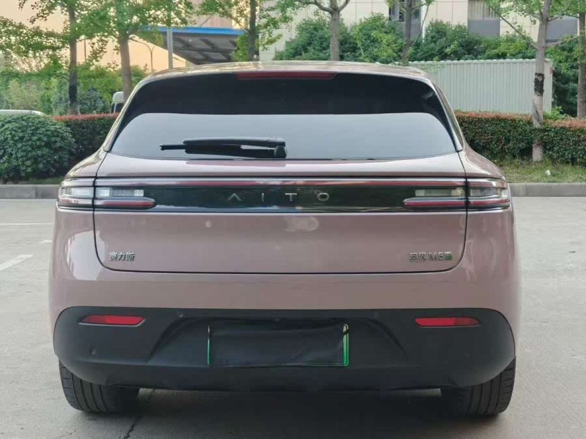 賽力斯 問界M5  2023款 純電后驅(qū)標(biāo)準(zhǔn)版圖片