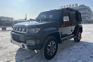 BJ40 北京 2.0T 自動四驅(qū)城市獵人版?zhèn)b客型