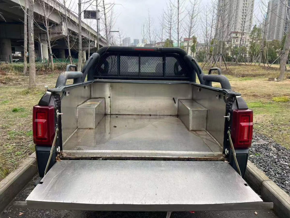江鈴 域虎9 圖片