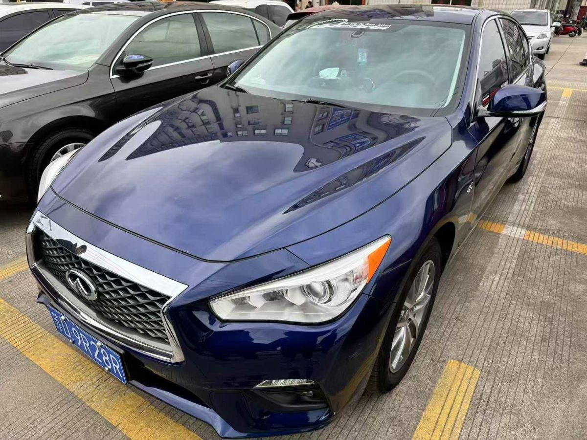 英菲尼迪 Q70  2019款 Q70L 2.0T 奢華版圖片