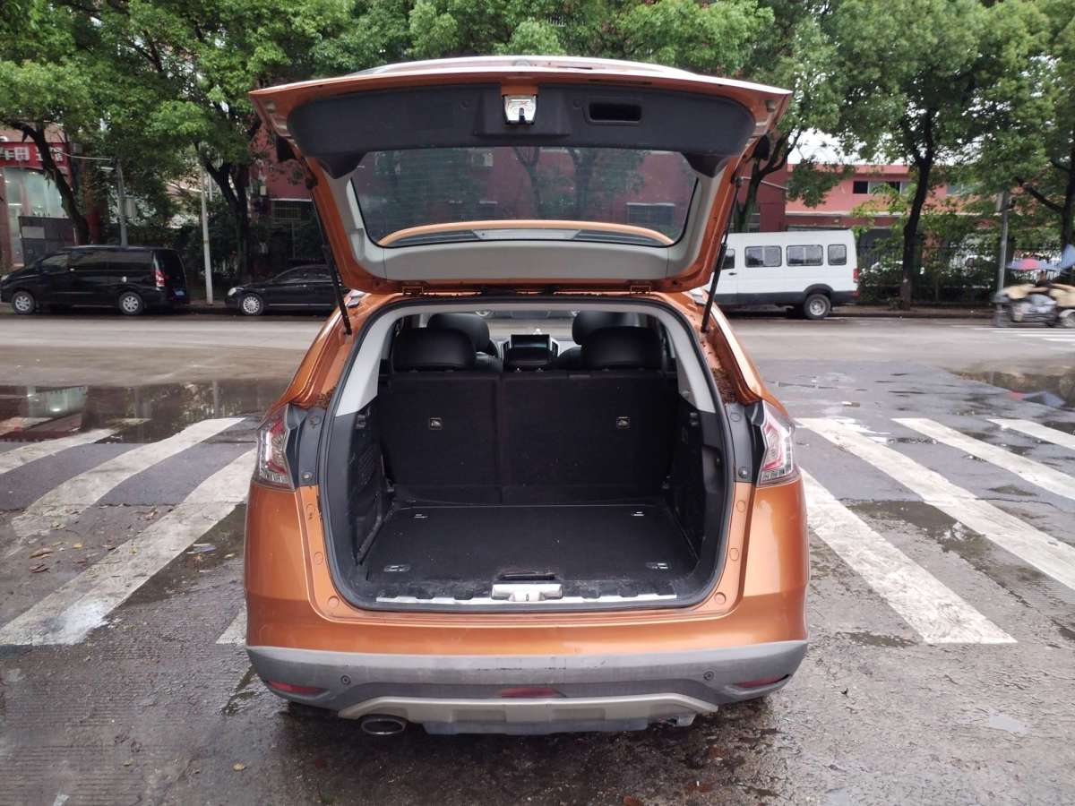 2015年4月纳智捷 优6 SUV  2015款 1.8T 时尚升级型