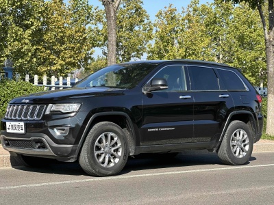 2013年6月 Jeep 大切諾基(進(jìn)口) 3.6L 精英導(dǎo)航版圖片