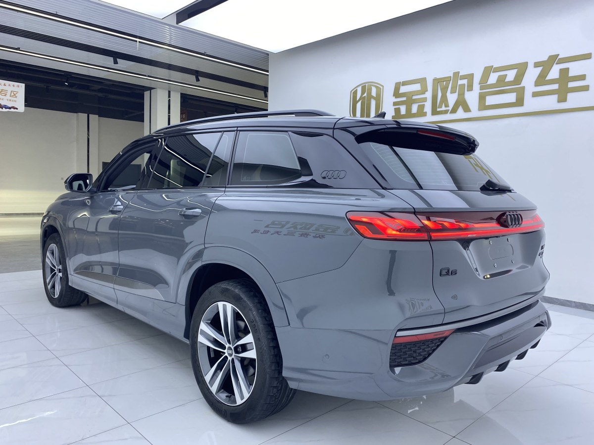 奧迪 奧迪Q6  2022款 45 TFSI quattro 齊云型 Light 飛騎套裝圖片