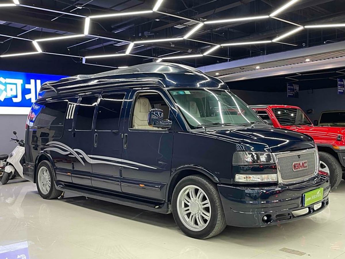 GMC SAVANA  2012款 6.0L 總裁級(jí)隱私屏版圖片