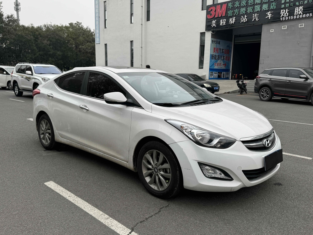 2015年12月現(xiàn)代 朗動  2015款 1.6L 手動領(lǐng)先型