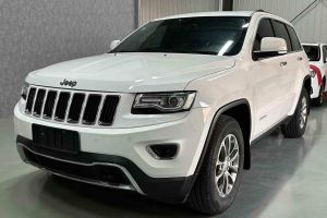 大切諾基 Jeep 3.0L 精英導(dǎo)航版