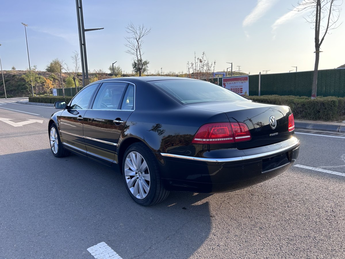 大眾 輝騰  2011款 3.6L V6 4座加長(zhǎng)Individual版圖片